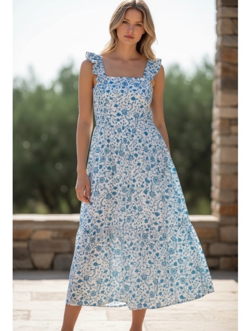 Draper James 100% Cotton Midi Sun Dress Size Large White Blue Floral Smock